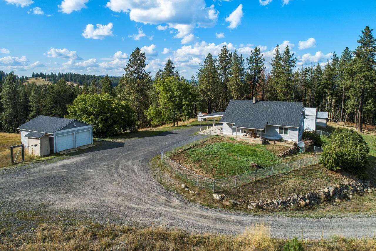 6105 Grove Rd - Photo 1