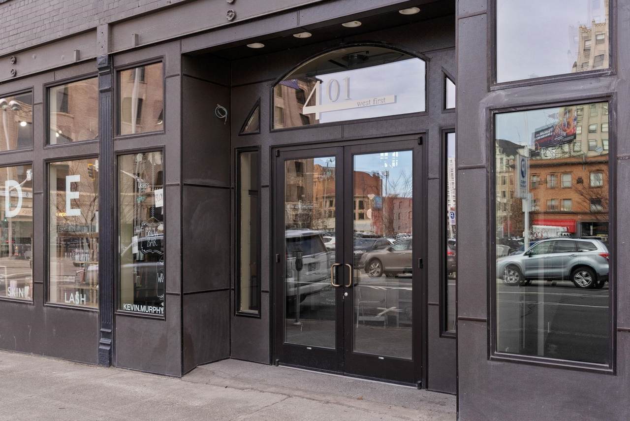 401-Apt 4 1st Ave - Photo 1