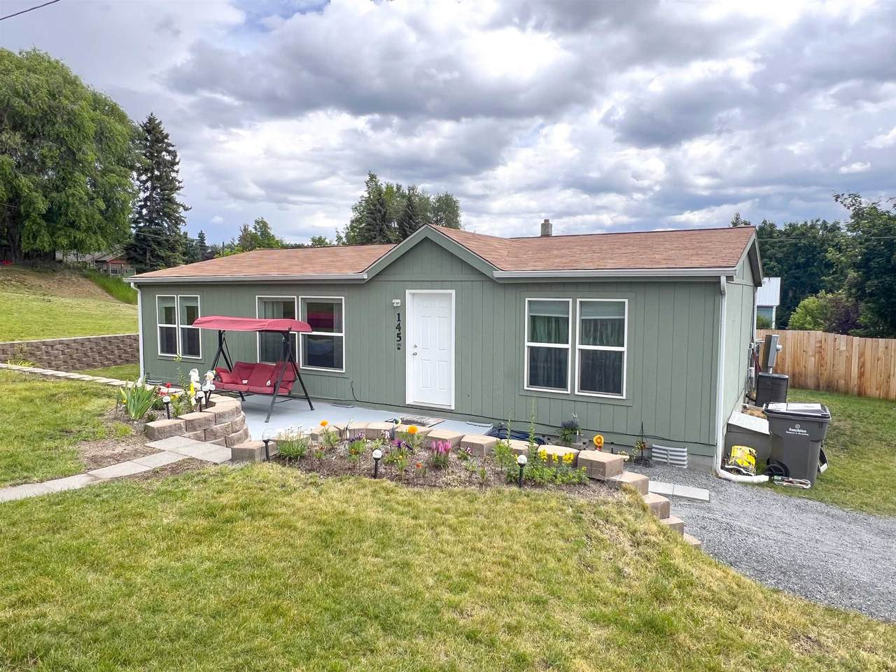 145 9th Ave - Photo 1