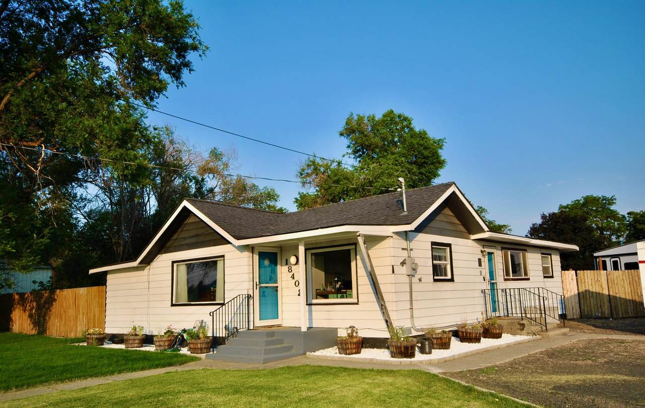 18402 Bow Ave - Photo 1