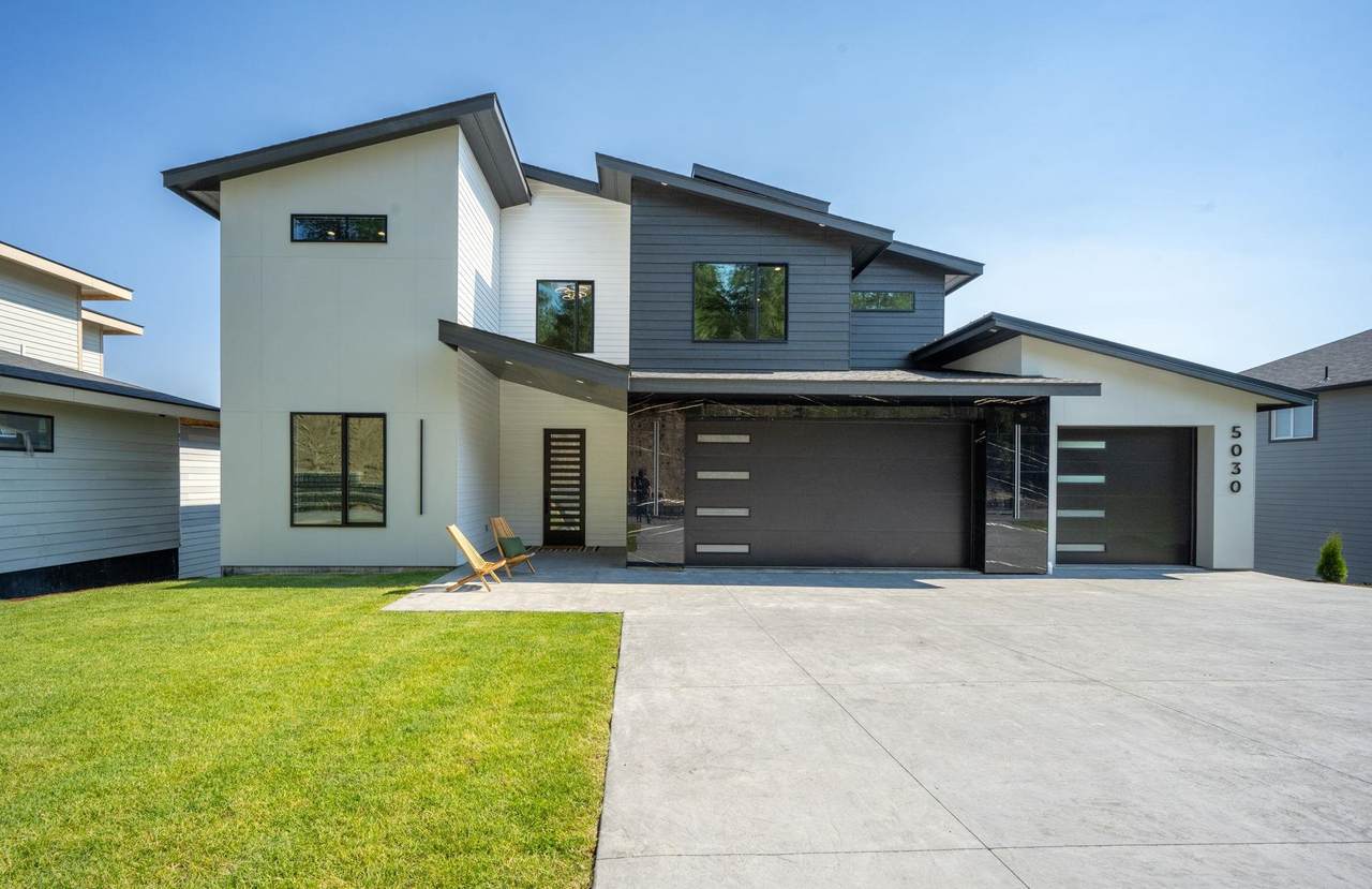 5030 Lincoln Way - Photo 1