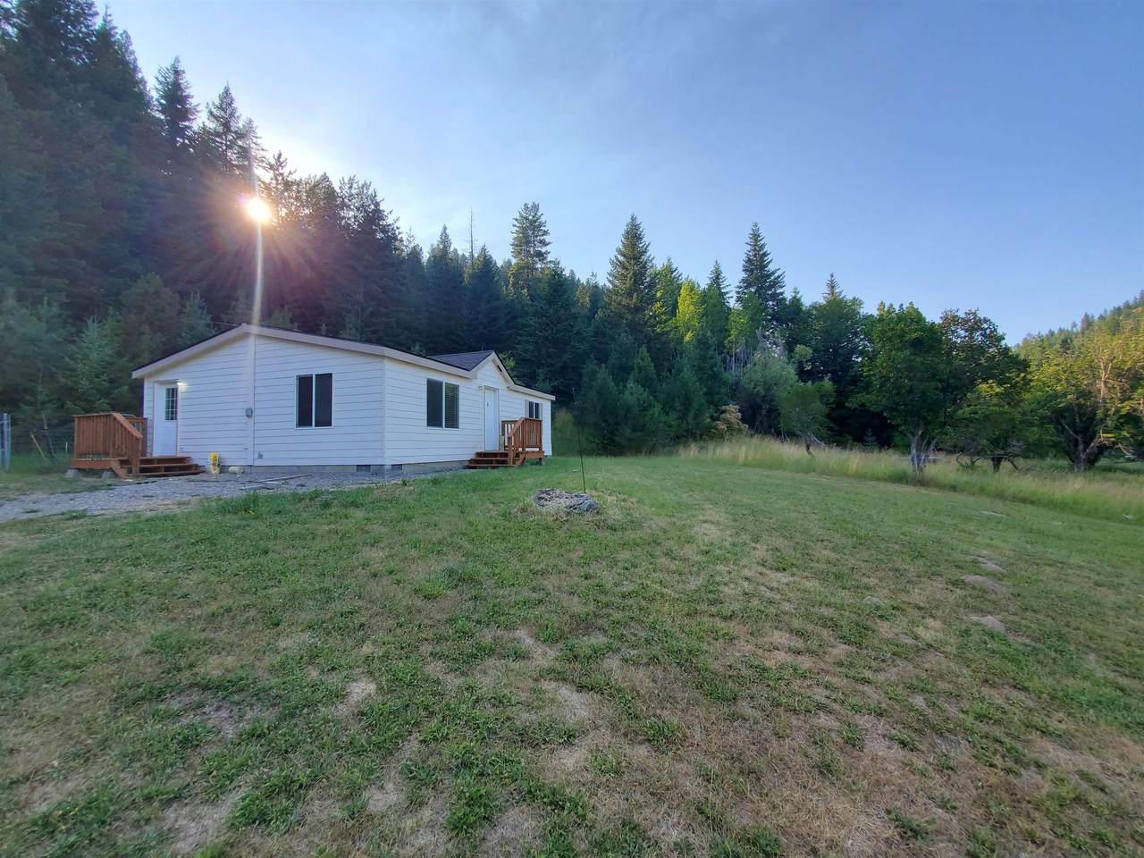 221 9th Ave - Photo 1