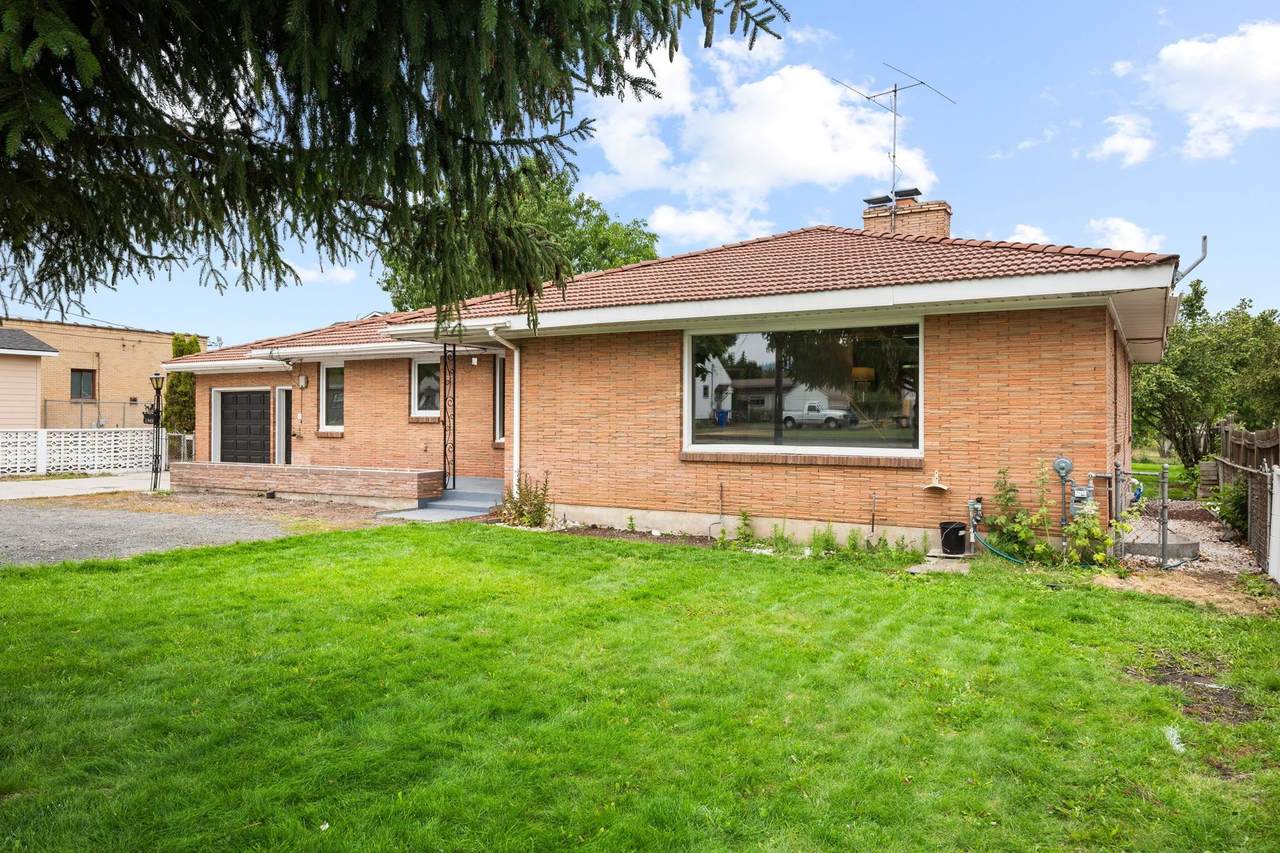9405 Broadway Ave - Photo 1