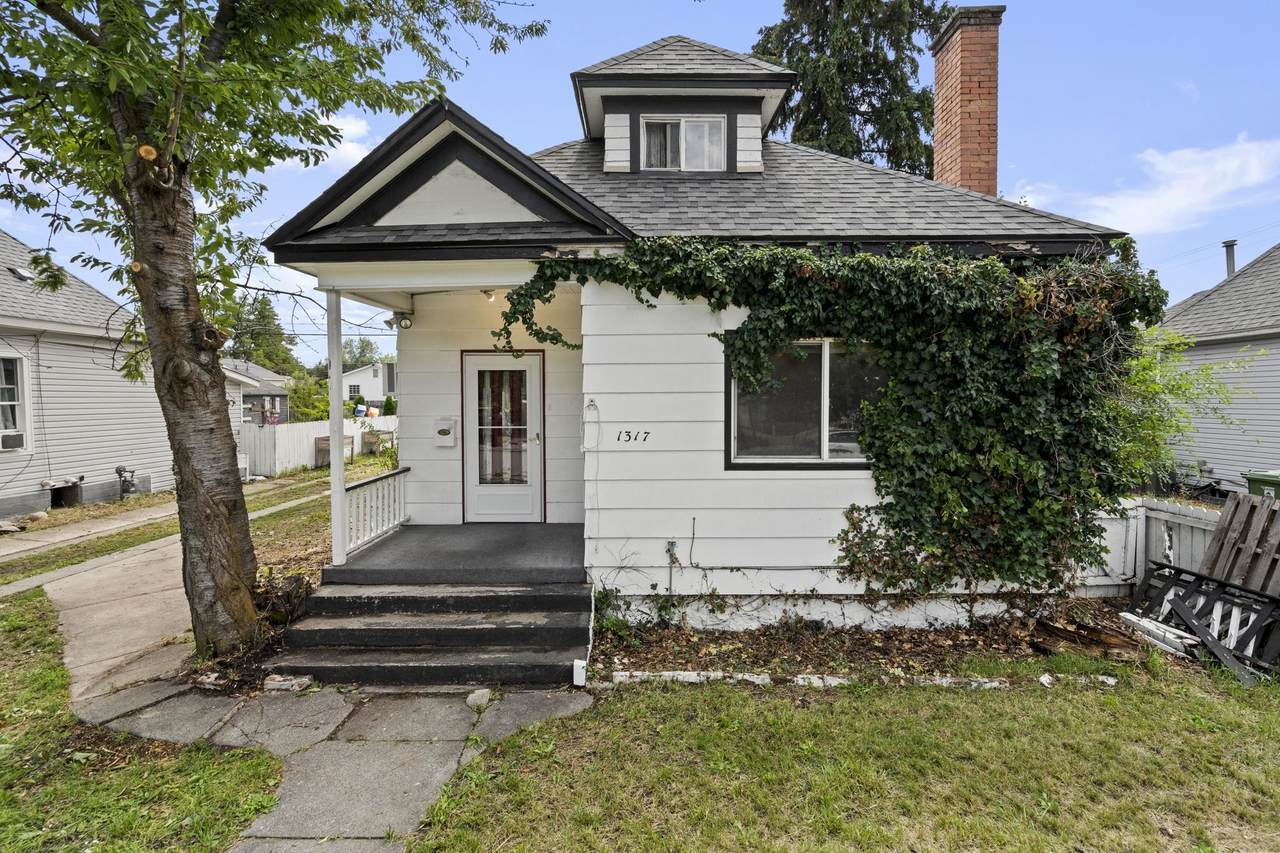 1317 Dalton Ave - Photo 1