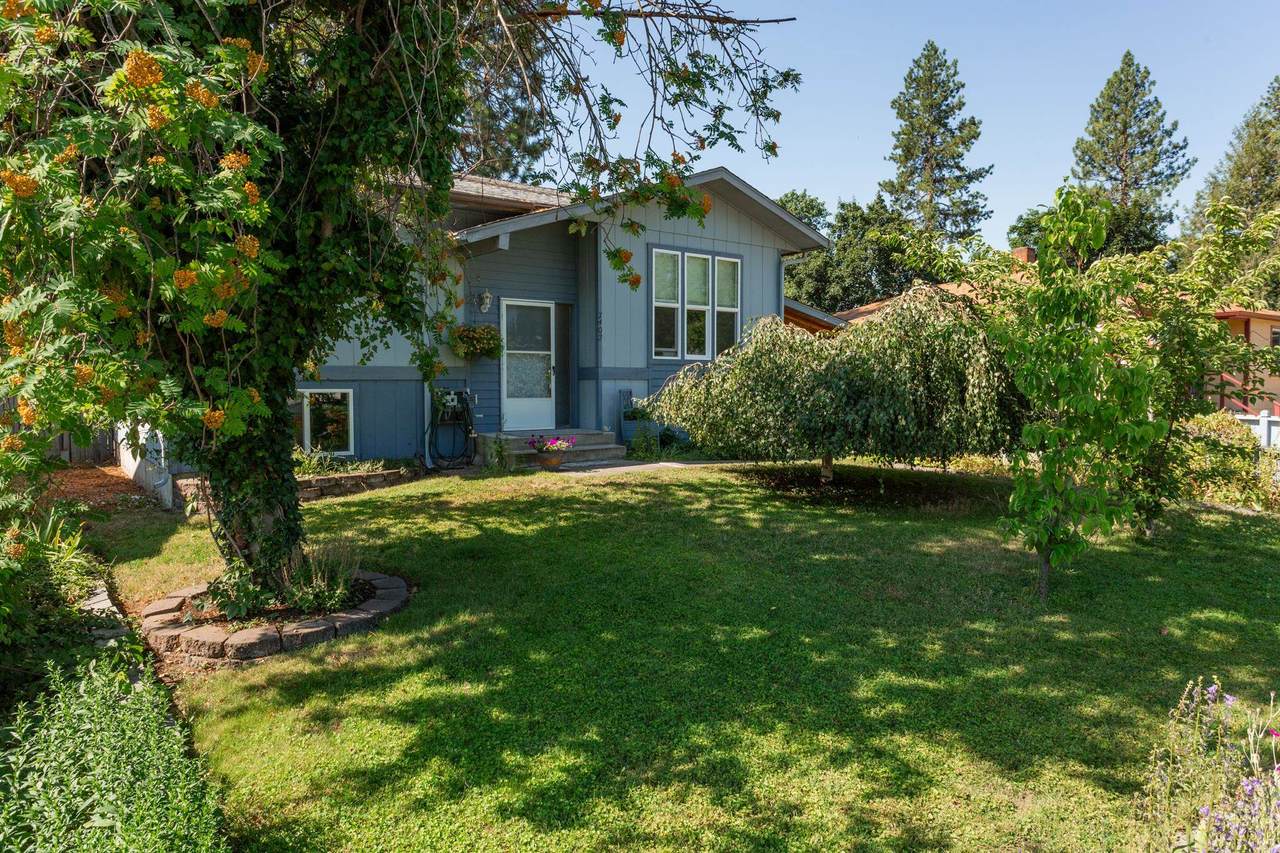 7402 9th Ave - Photo 1