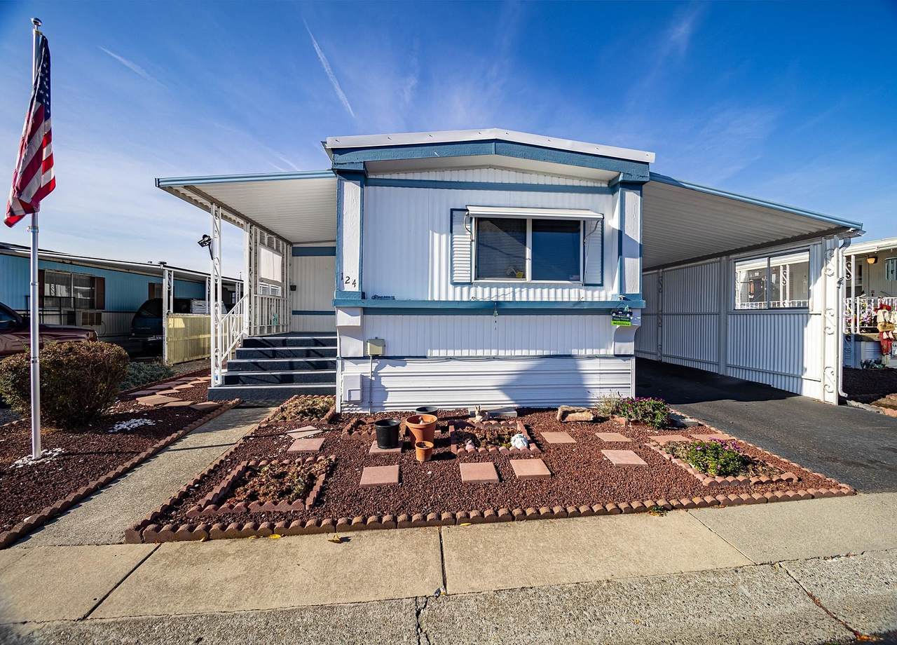 1211-#124 Lyons Ave - Photo 1