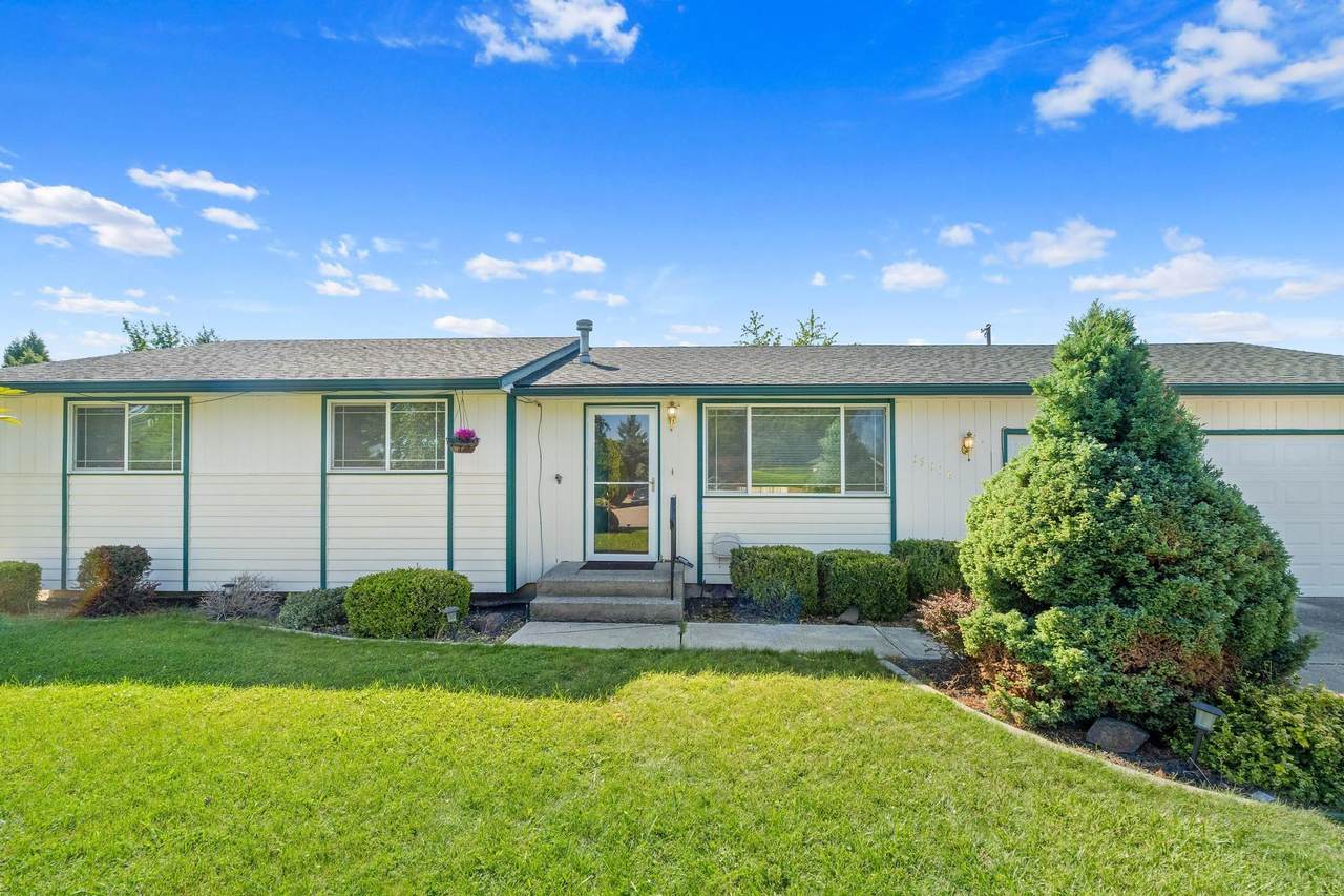 19116 Valleyway Ave - Photo 1