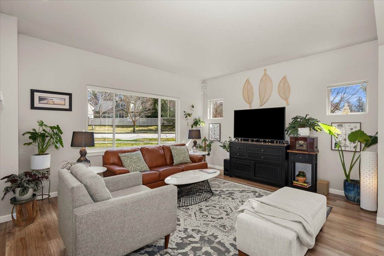 https://bt-photos.global.ssl.fastly.net/sarmls/1280_boomver_1_202514780-1.jpg