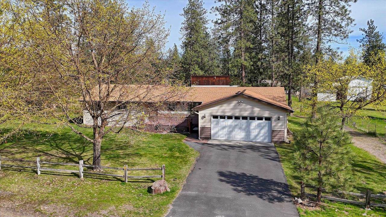 16610 Suncrest Dr - Photo 1