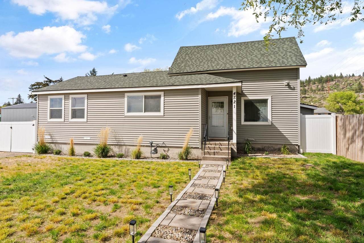 4521 Fairview St - Photo 1