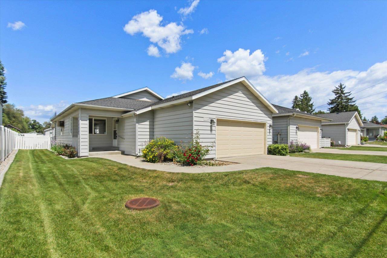 11103 Main Ave - Photo 1