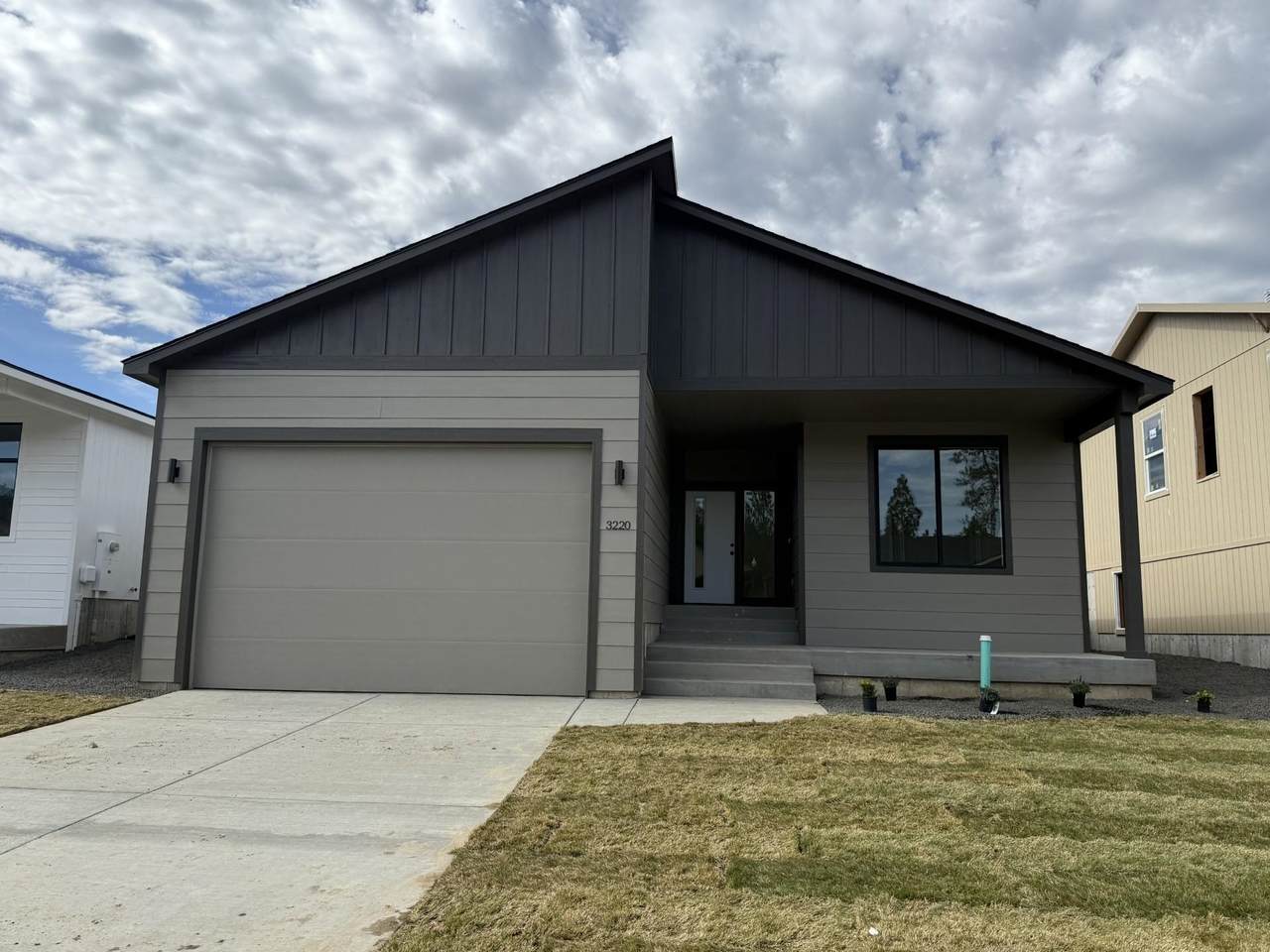 3220 Custer Ln - Photo 1