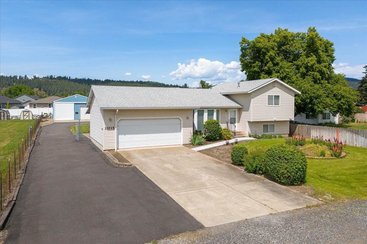 13715 Rich Ave - Photo 1