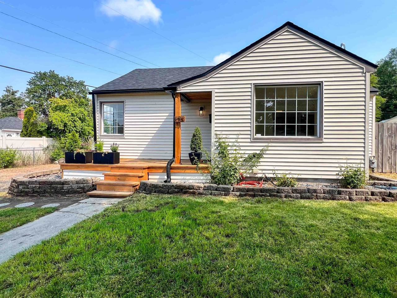 223 Graves Rd - Photo 1