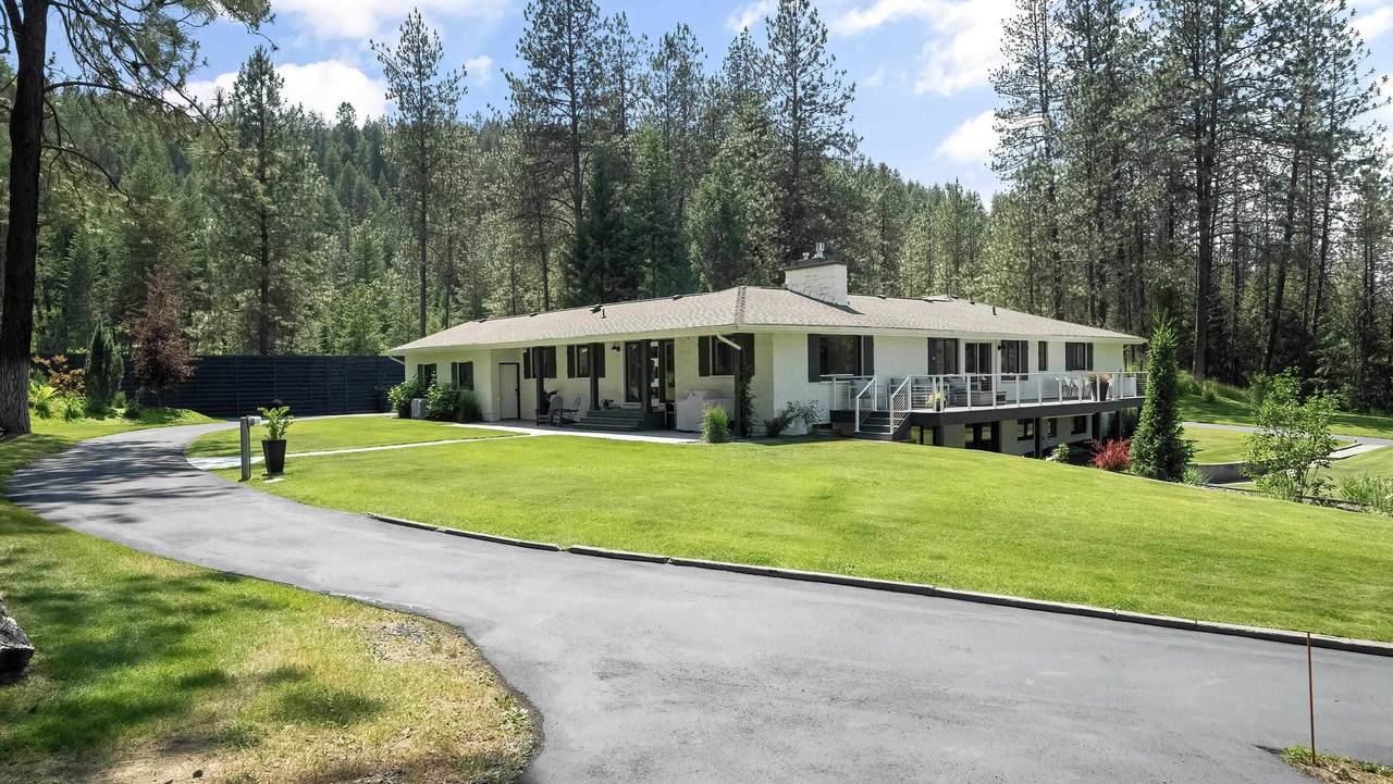2710 Regina Ln - Photo 1