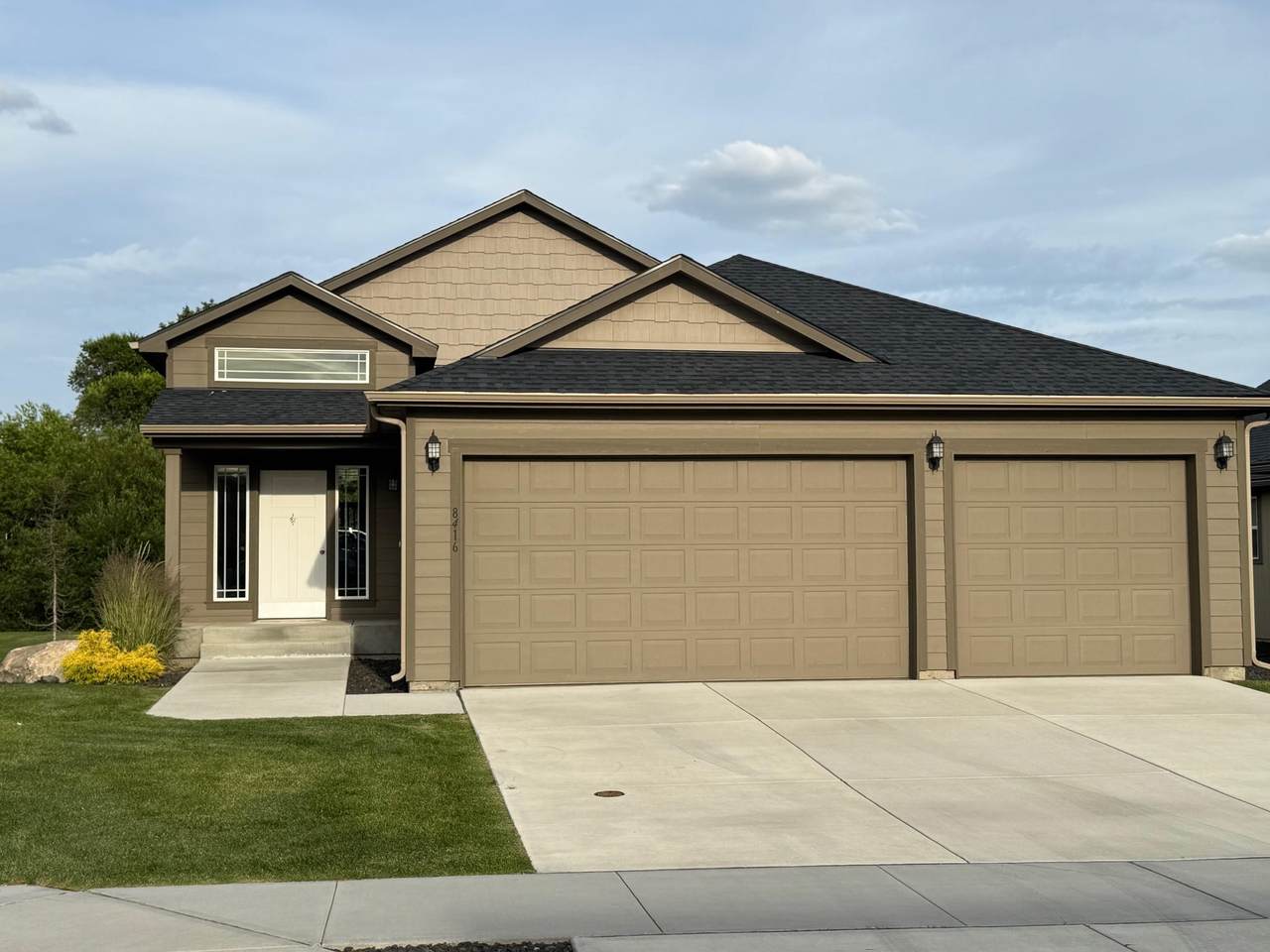 8416 Summerhill Ln - Photo 1