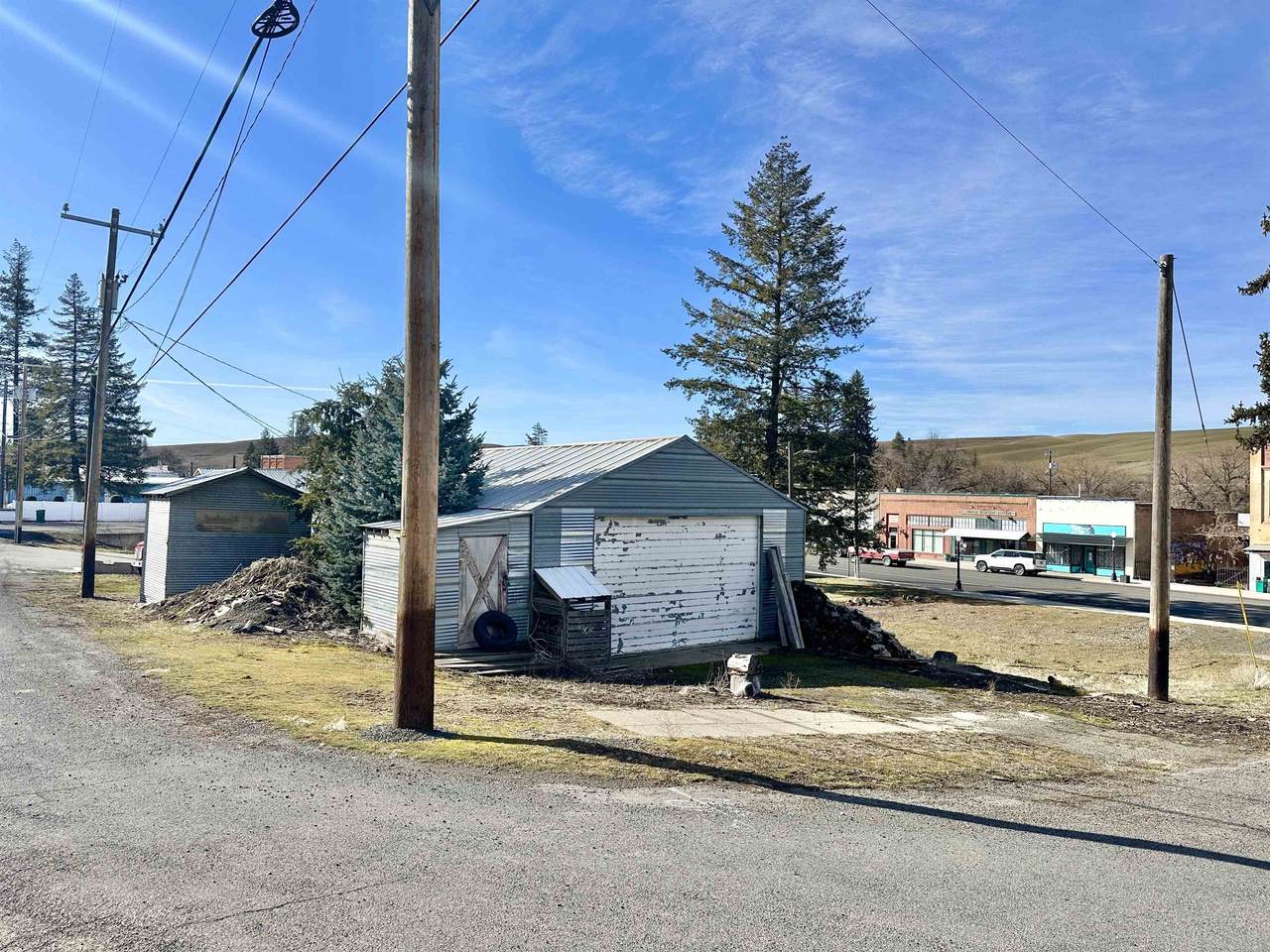 501 S Whitman Ave - Photo 1