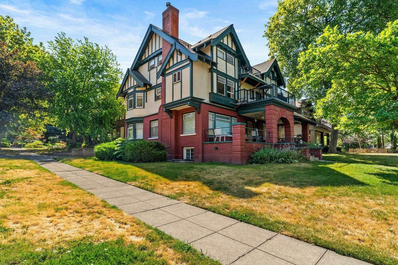 903 Adams St - Photo 1