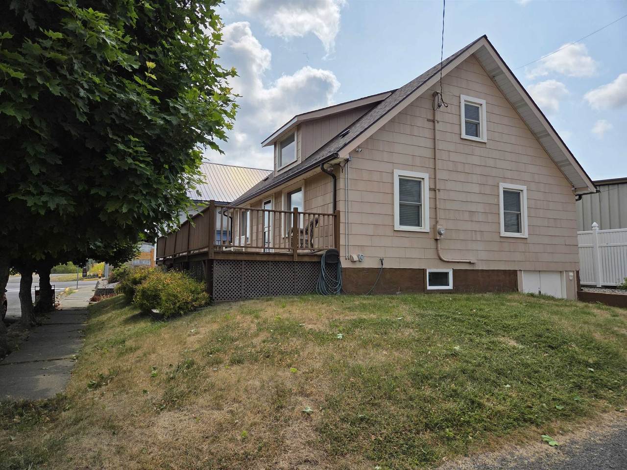 110-104 W Connell -  Connell St - Photo 1