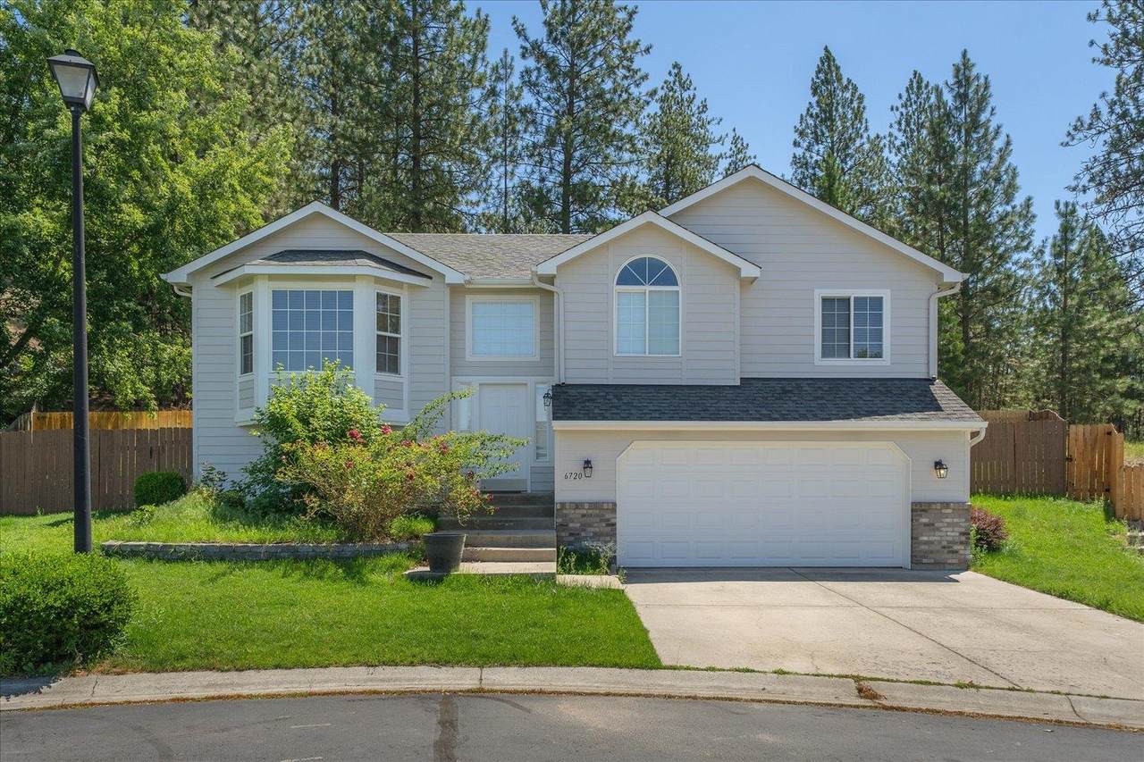 6720 Royal Ln - Photo 1
