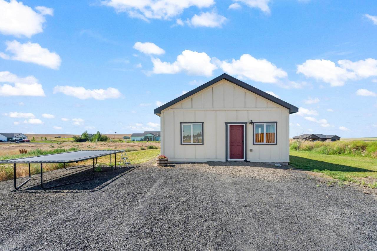 38220 Fitness Ln - Photo 1