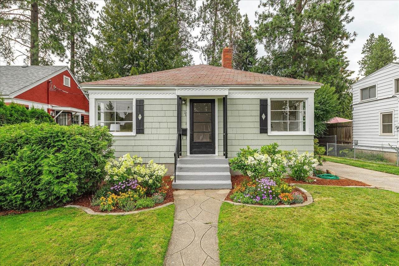 7 34TH Ave - Photo 1