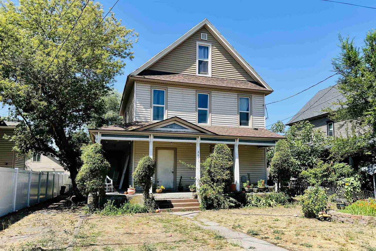 2427 Standard St - Photo 1