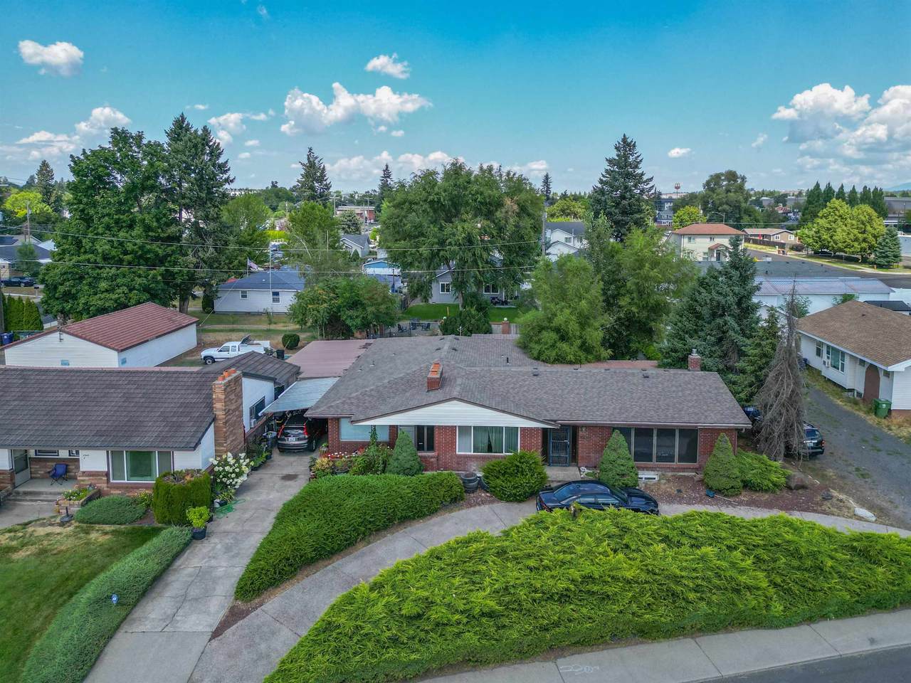 2911 Illinois Ave - Photo 1