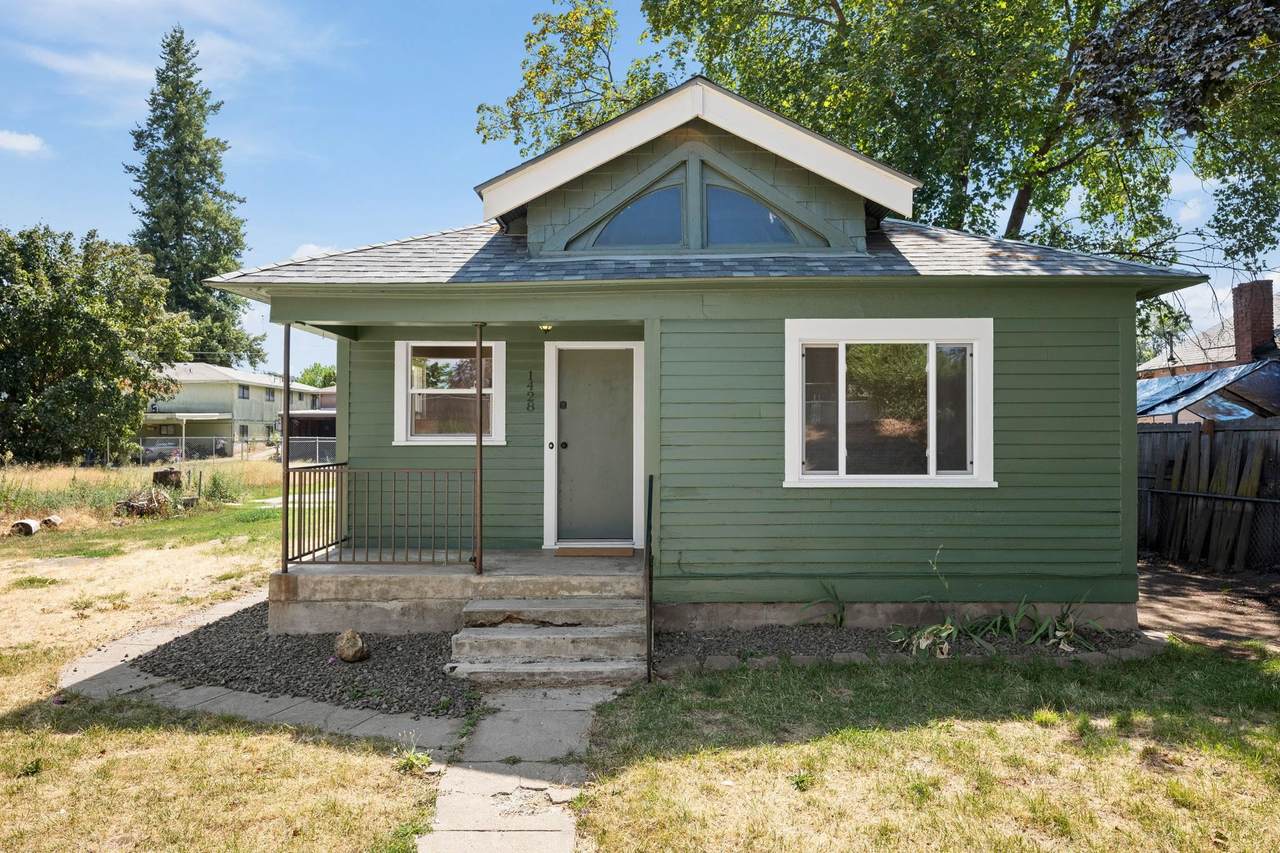 1428 North Ave - Photo 1