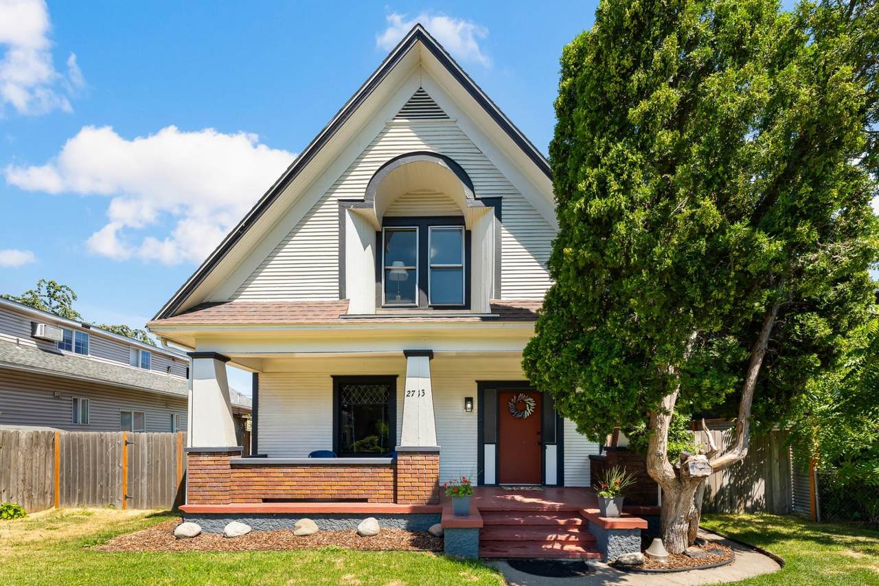 2713 5th Ave - Photo 1