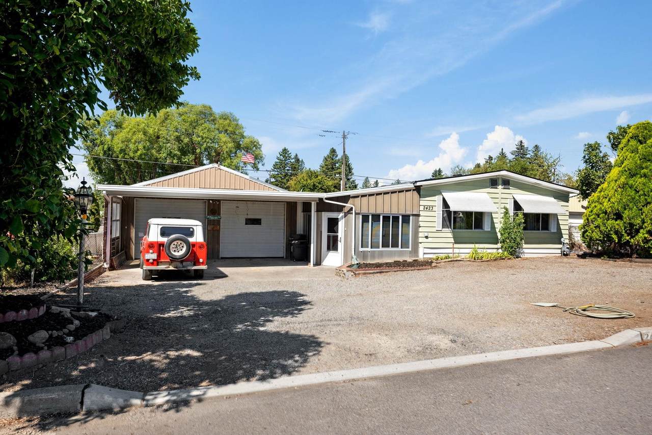 2423 Drummond Rd - Photo 1