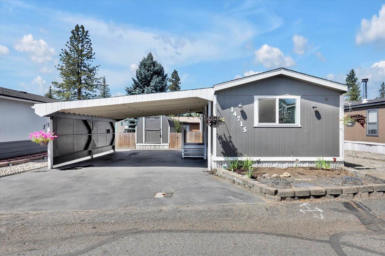 14715 Surrey Ln - Photo 1
