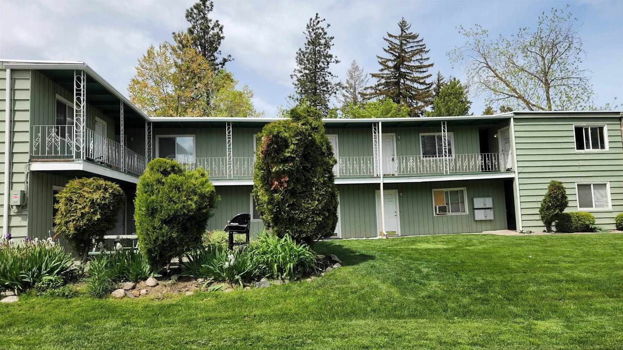 1611 8th Ave - Photo 1