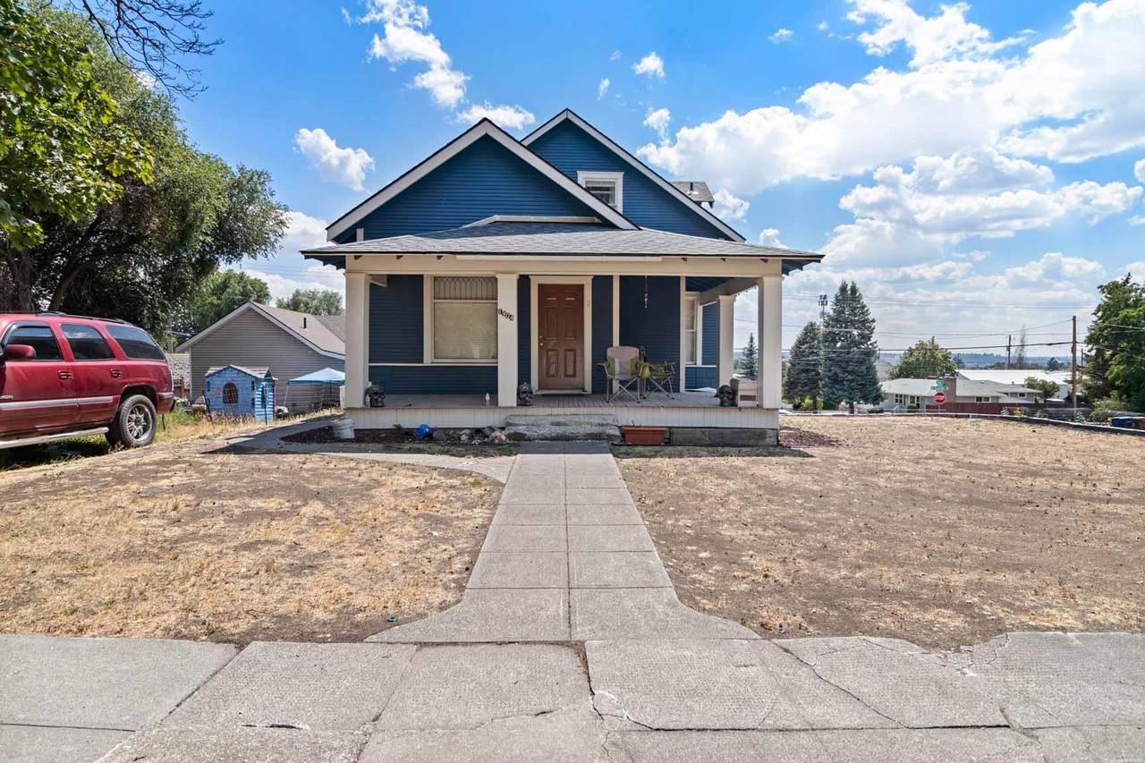1904 Dalton Ave - Photo 1