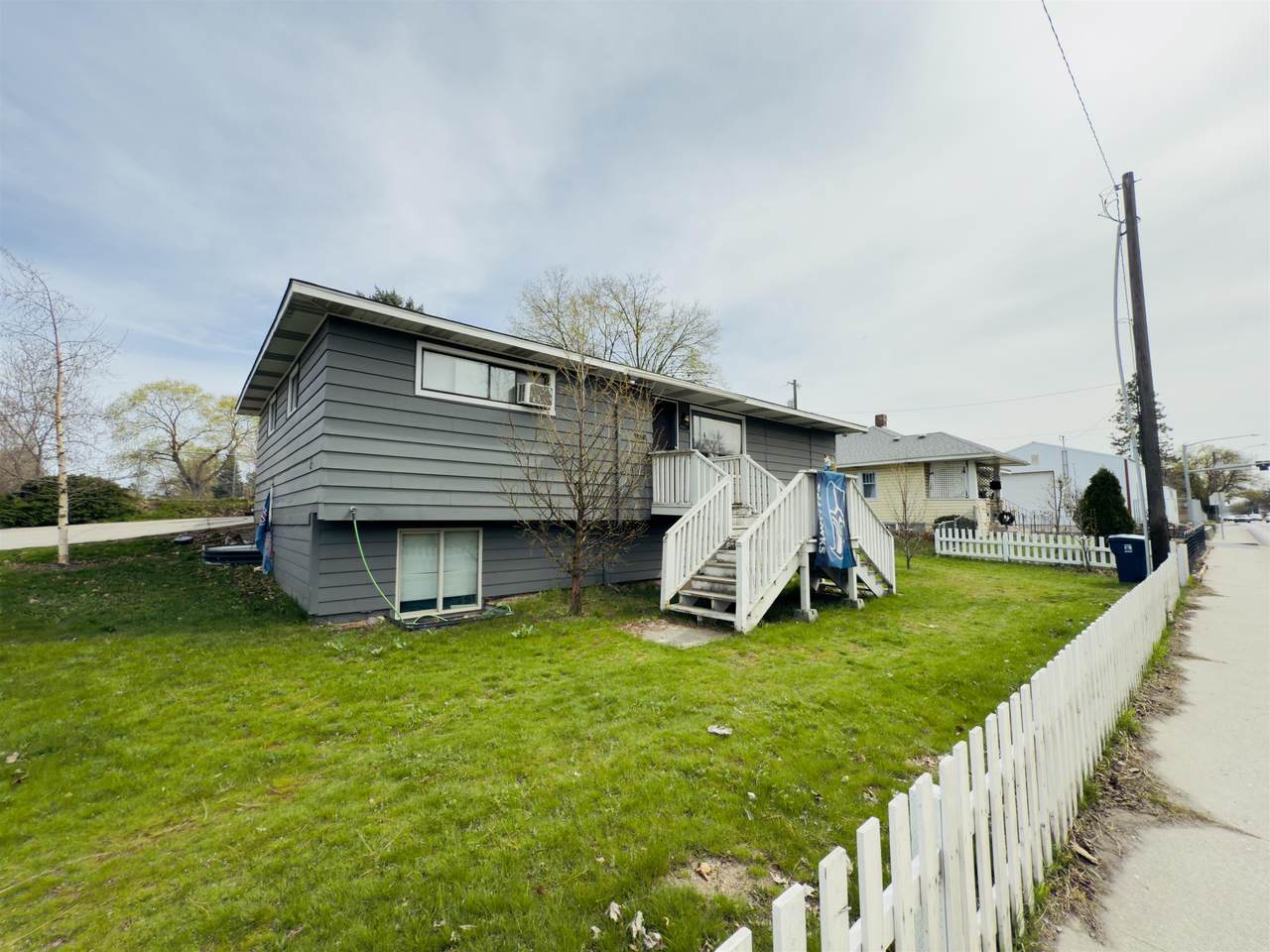 5724 Nevada St - Photo 1