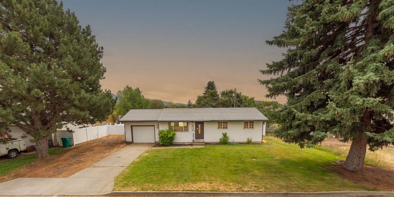 26610 Queen Ave - Photo 1