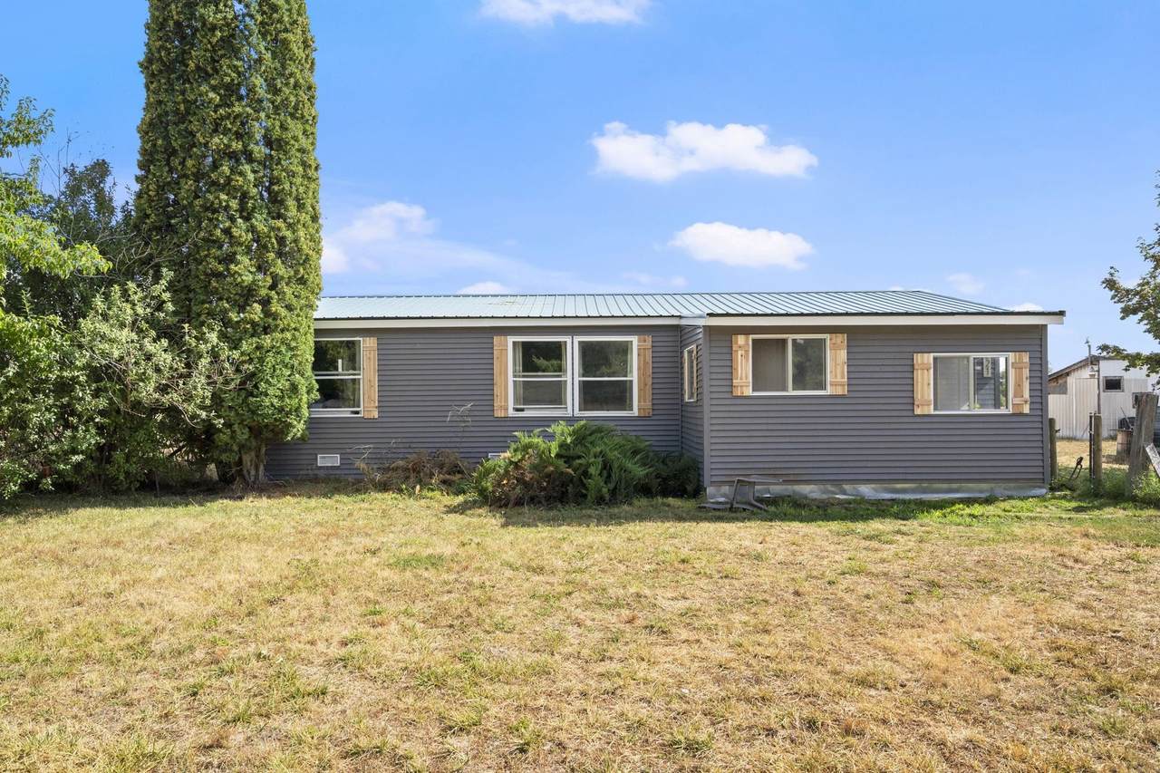 4221 Davis Rd - Photo 1