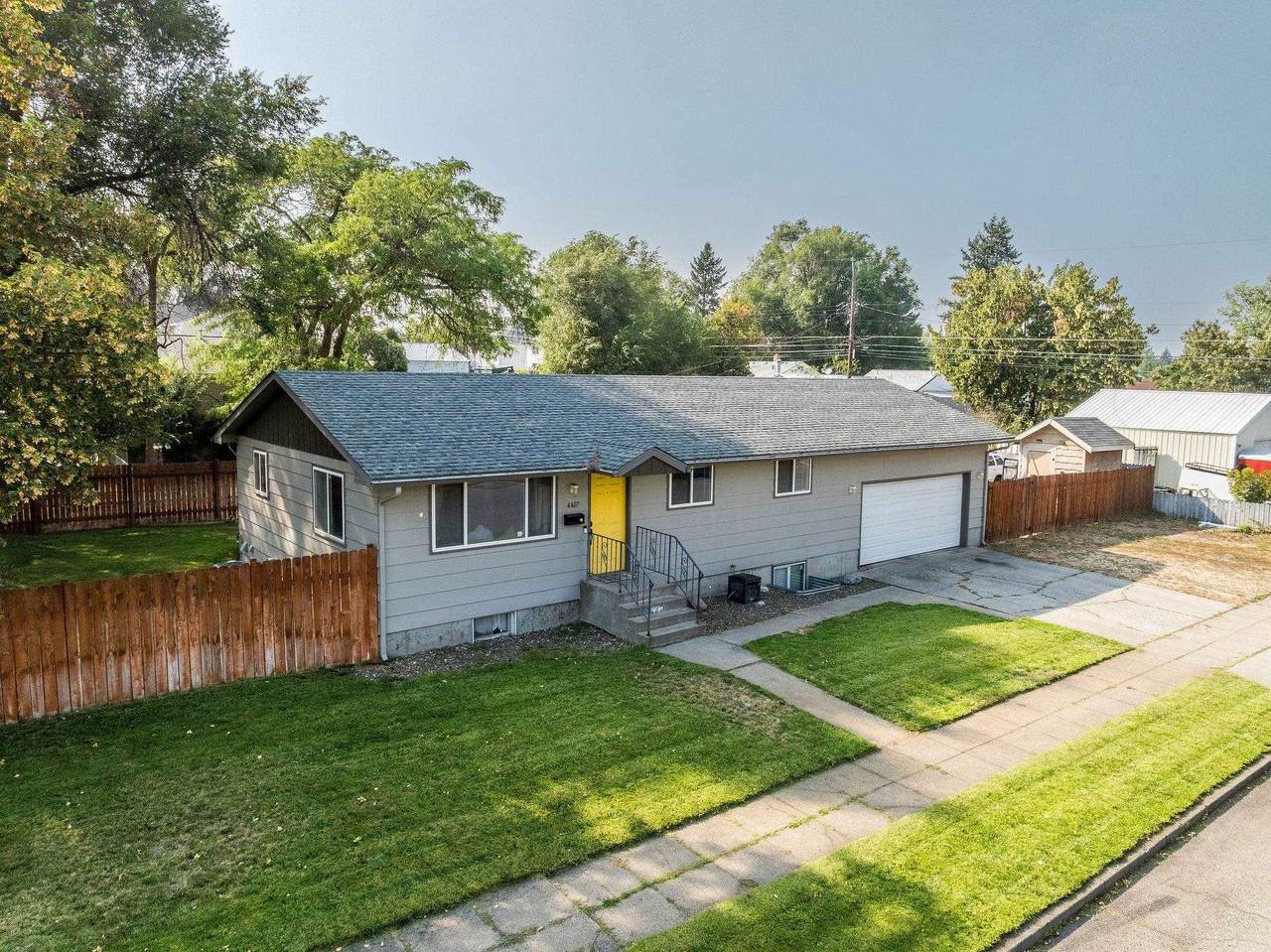 4407 Cook St - Photo 1