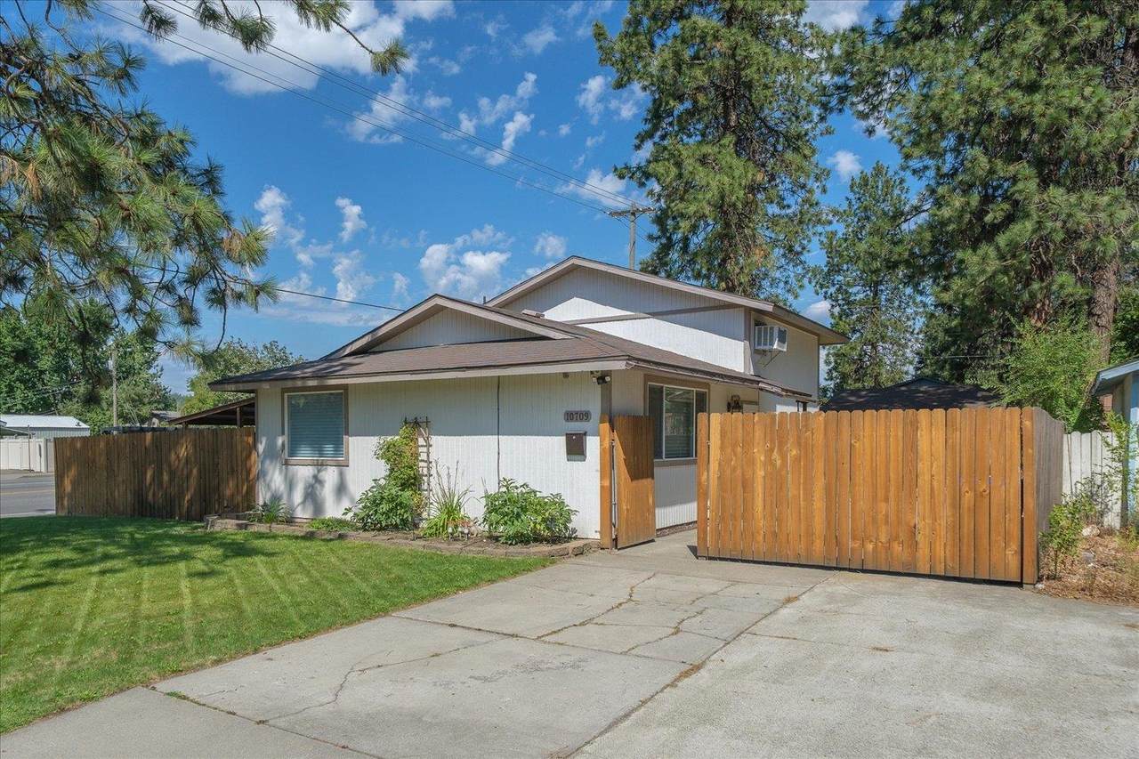 10709 32nd Ave - Photo 1