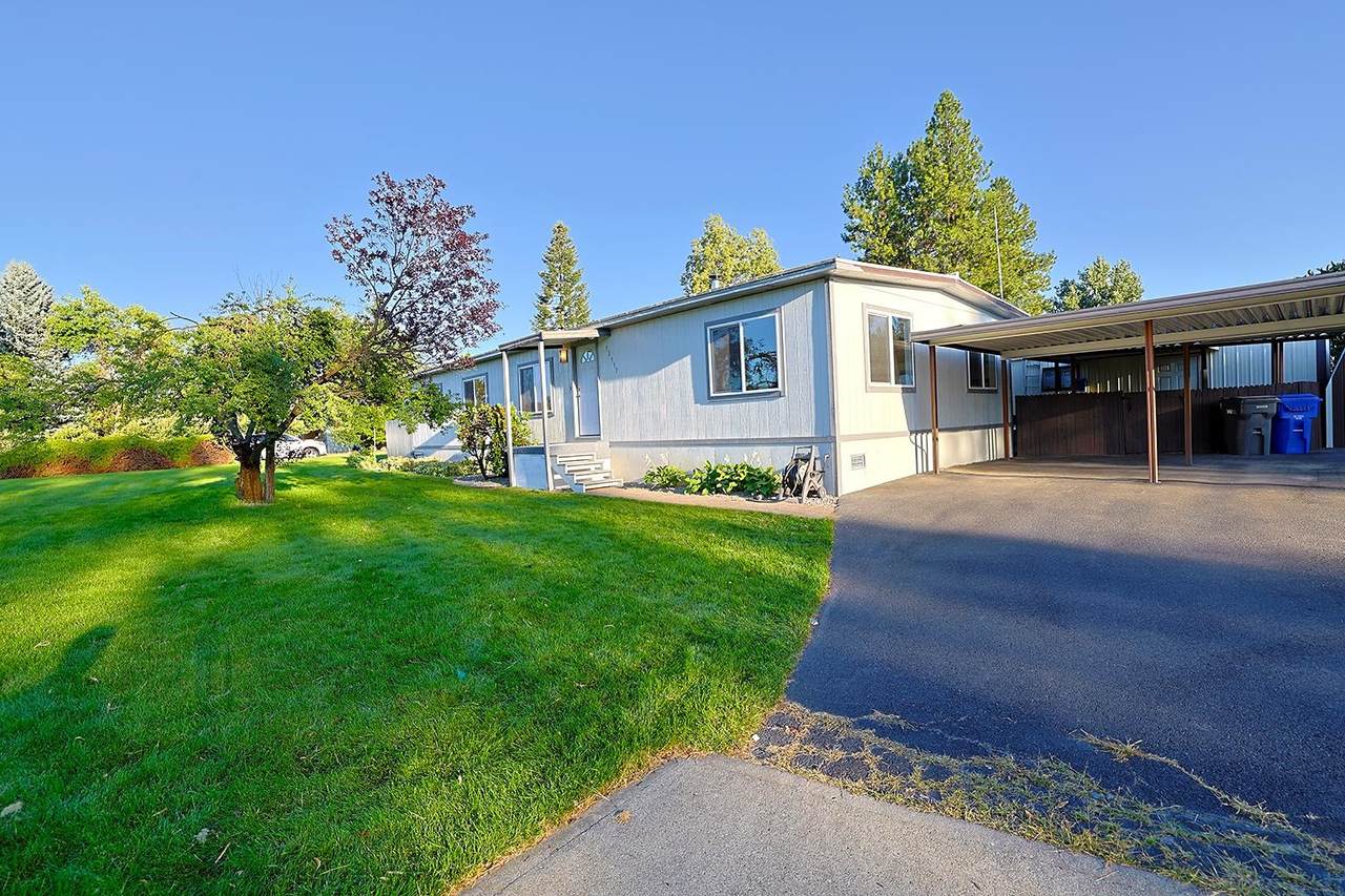 12117 Sheridan St - Photo 1