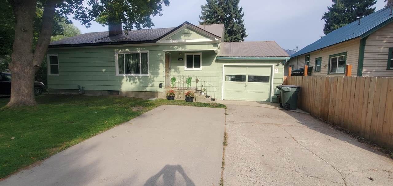 304 Third St - Photo 1