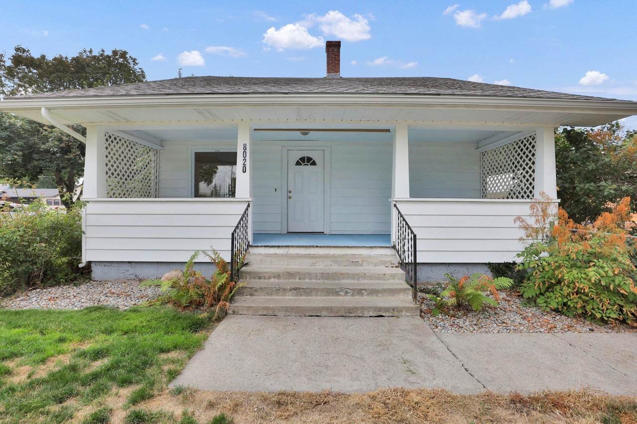 8020 Marietta Ave - Photo 1