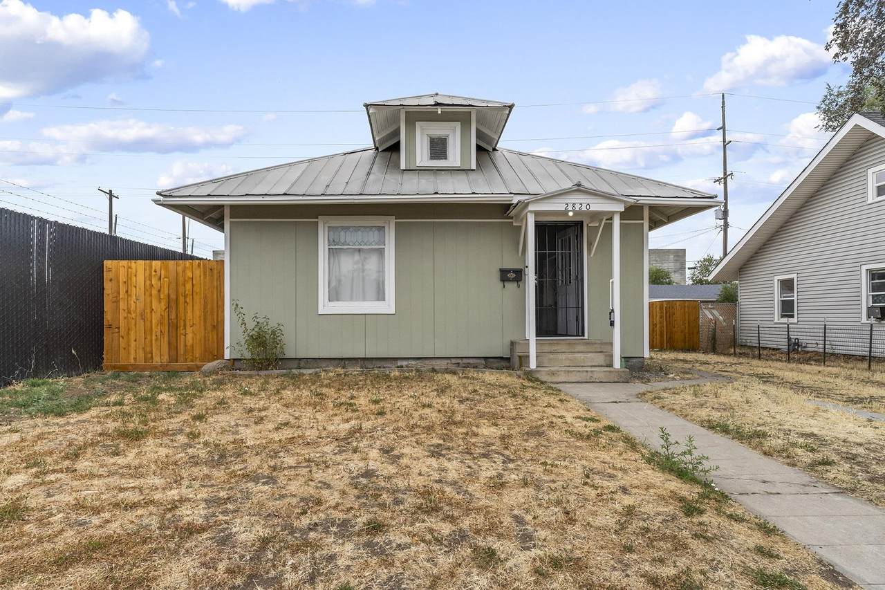 2820 Perry St - Photo 1