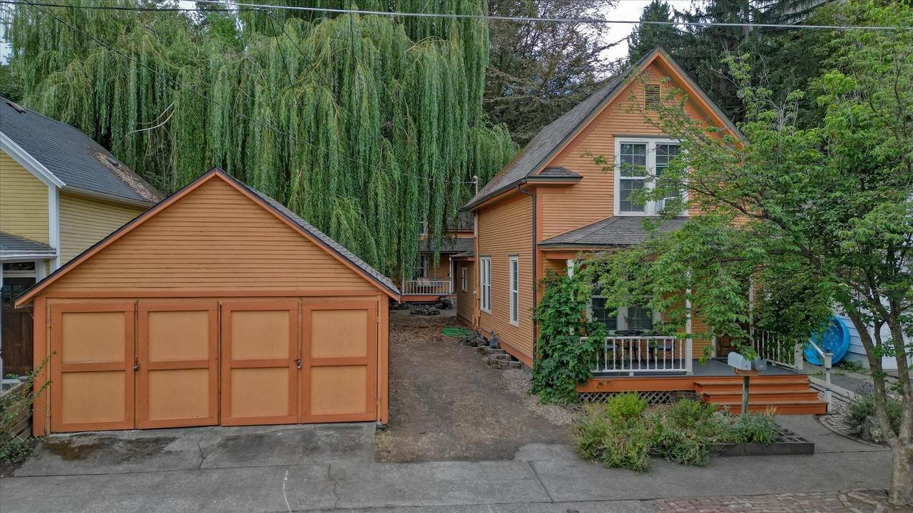 1421-1421 1/2 W Clar Clarke Ave - Photo 1