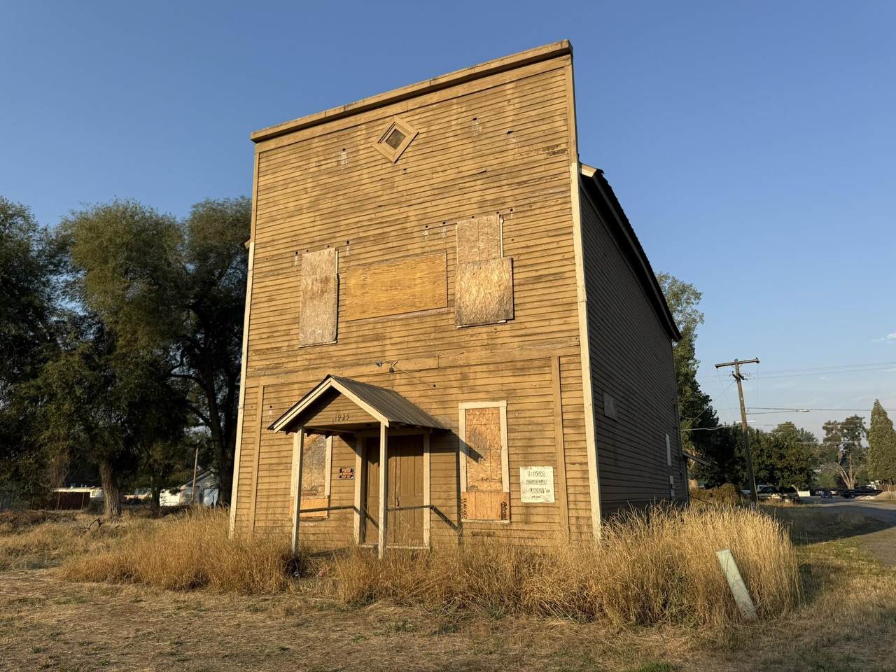 11925 Market St - Photo 1