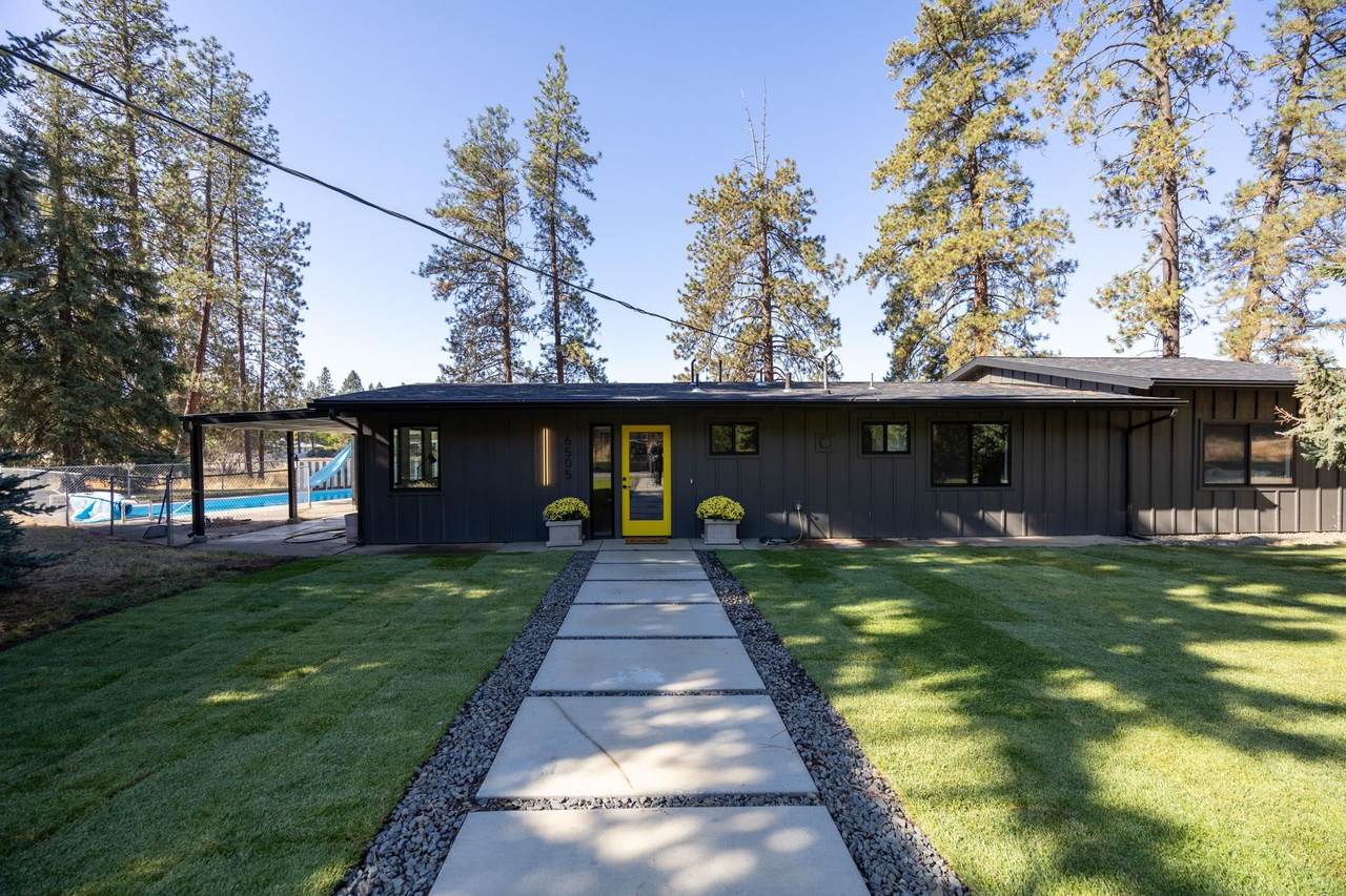 6505 Lowell Ave - Photo 1