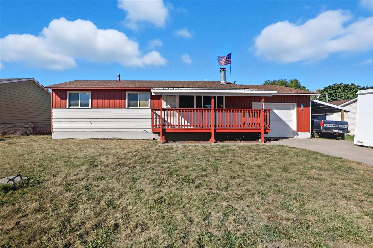 19023 Valleyway Ave - Photo 1