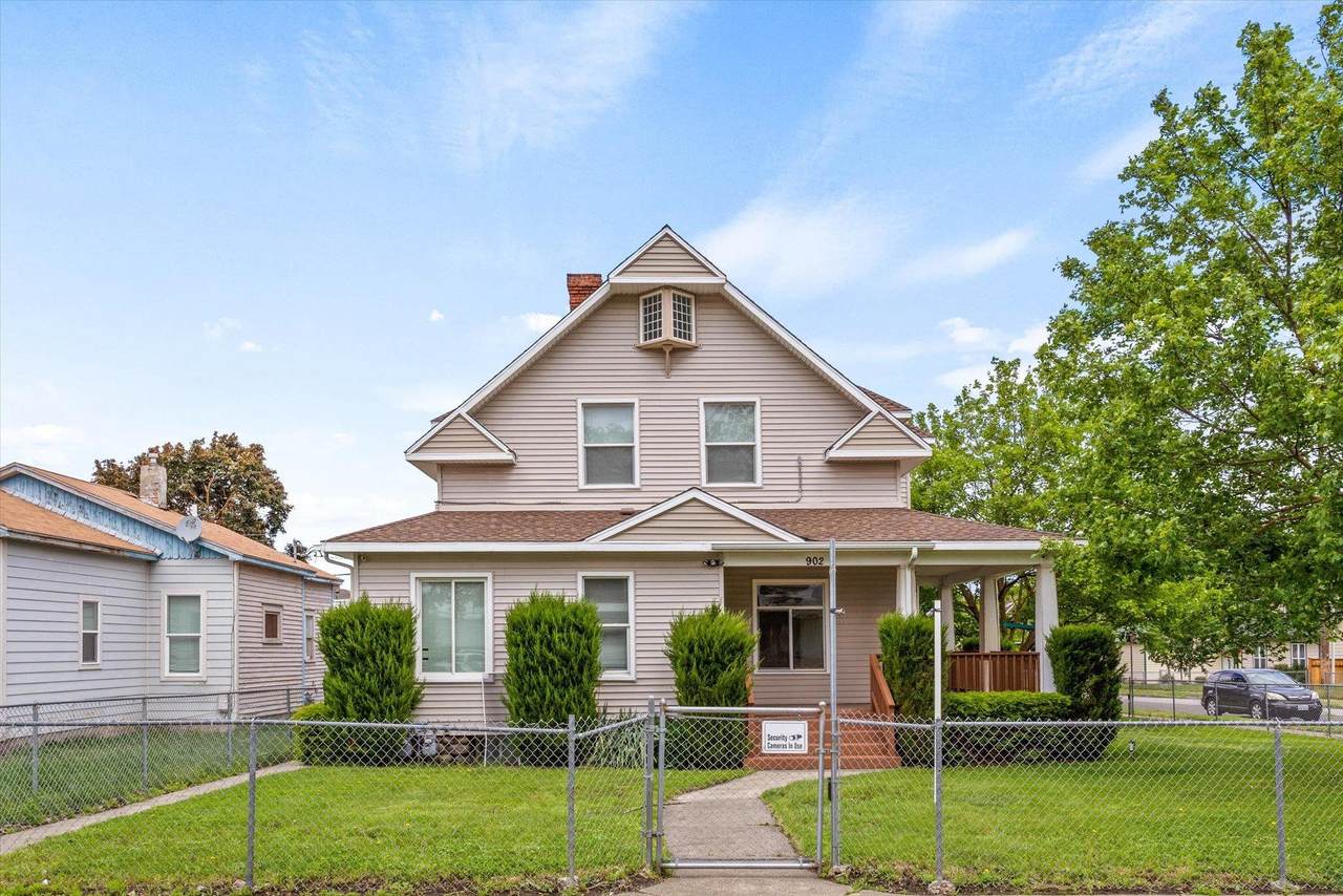 902 Mansfield Ave - Photo 1