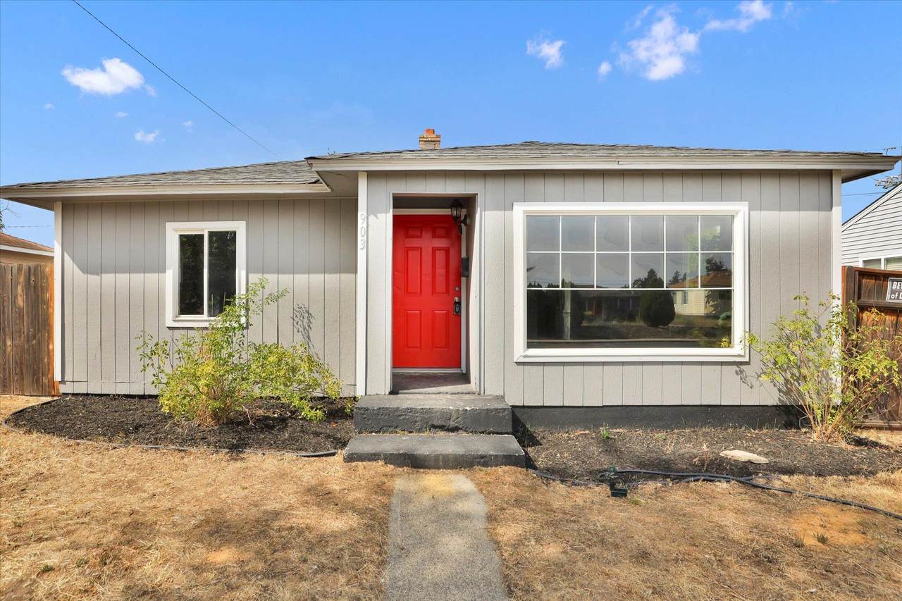 903 Rowan Ave - Photo 1