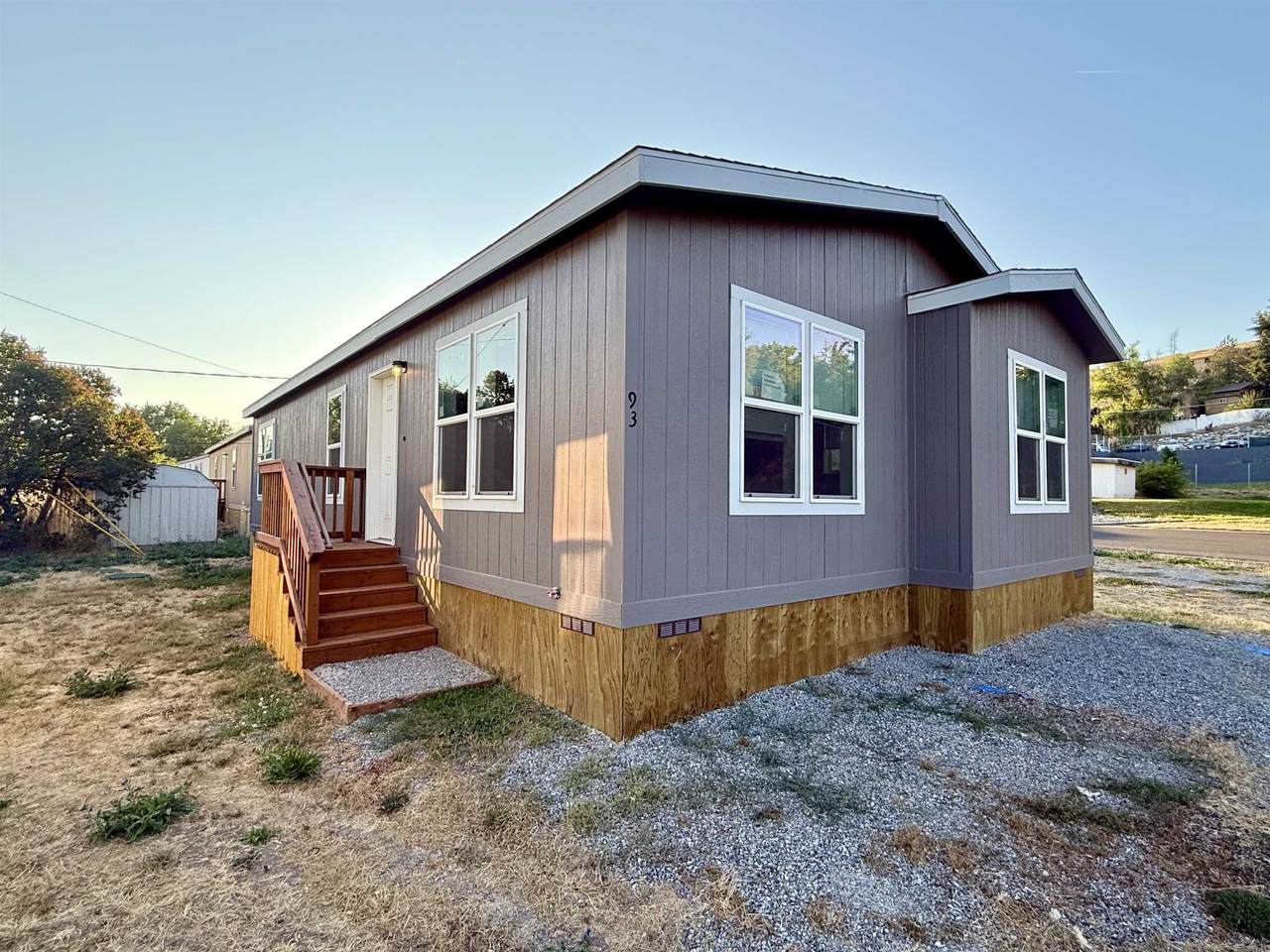 11920-93 Mansfield Ave - Photo 1